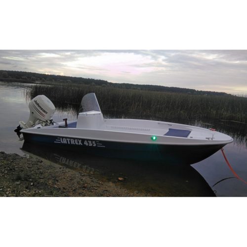 Motorni čoln Latrex 435
