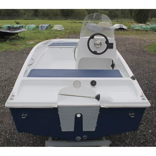 Motorni čoln Latrex 435