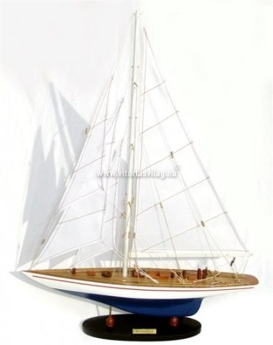 Model ladje Enterprise, lakiran L60
