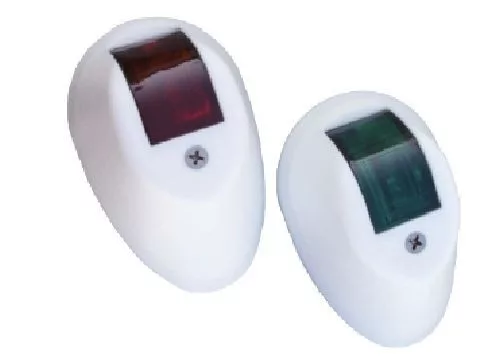 Svetla stran v zeleni in rdeči barvi, plastika.