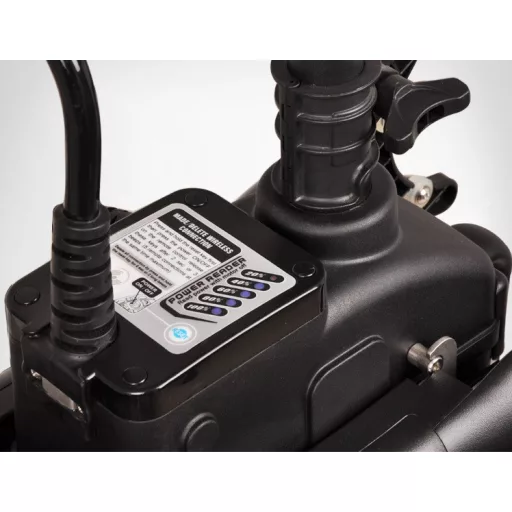 Haswing Cayman B55 Helmsman GPS 12V Gen. 1.6 črna 152 cm 