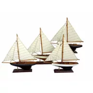 Model čolna jadrnica v različnih barvah 33 cm 