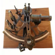 Sekstant z mikrometrom v lesenem ohišju 24 cm 