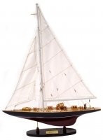 Model ladje Endeavour L60
